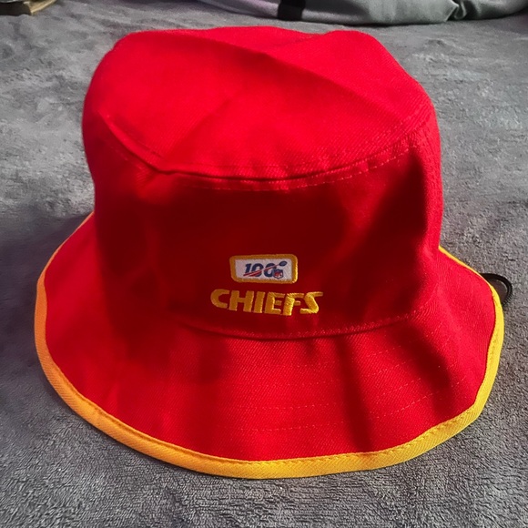 Kansas City Chiefs New Era NFL Bucket Hat - Picture 2 of 5